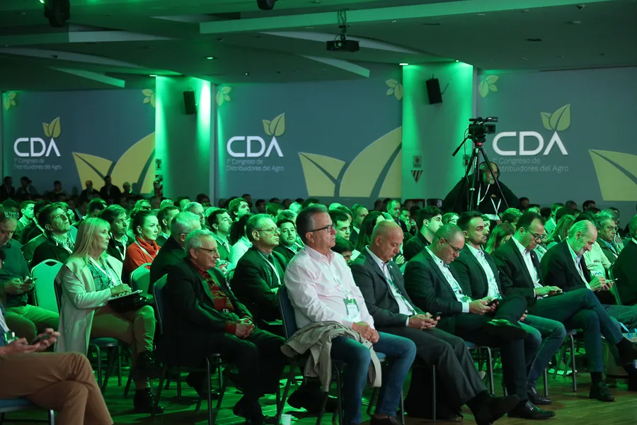 Conferencia durante el encuentro CDA en GoldenCenter